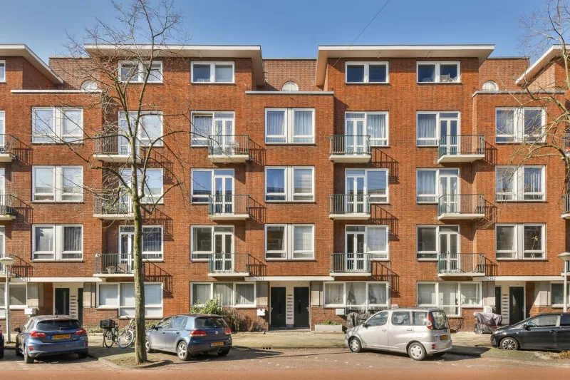 Waalstraat 176-1 in Rivierenbuurt