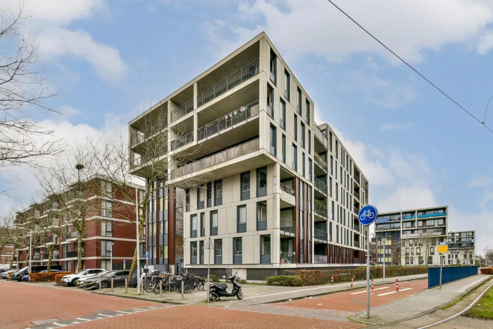 Willem Baerdesenstraat 44, Sold in Nieuw-West