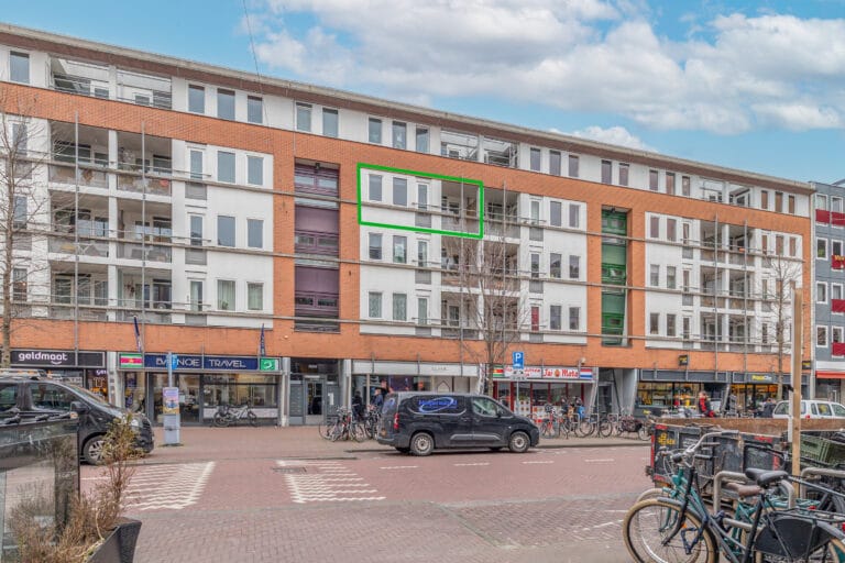 Woning aan de Eerste Van Swindenstraat 173 in Amsterdam