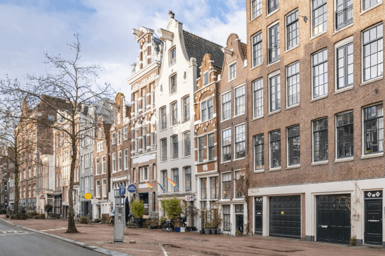 Woning aan de Spuistraat 40-B in Amsterdam