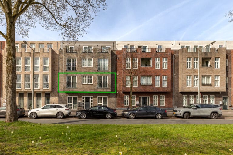 Woning aan de Troelstralaan 269-B in Amsterdam