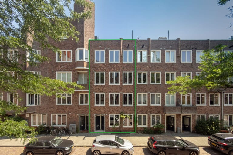 Woning aan de Van Spilbergenstraat 90-H in Amsterdam
